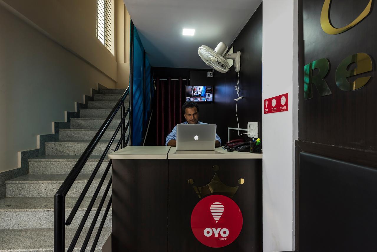 Oyo 9544 Hotel Crown Residency Mysore Bagian luar foto