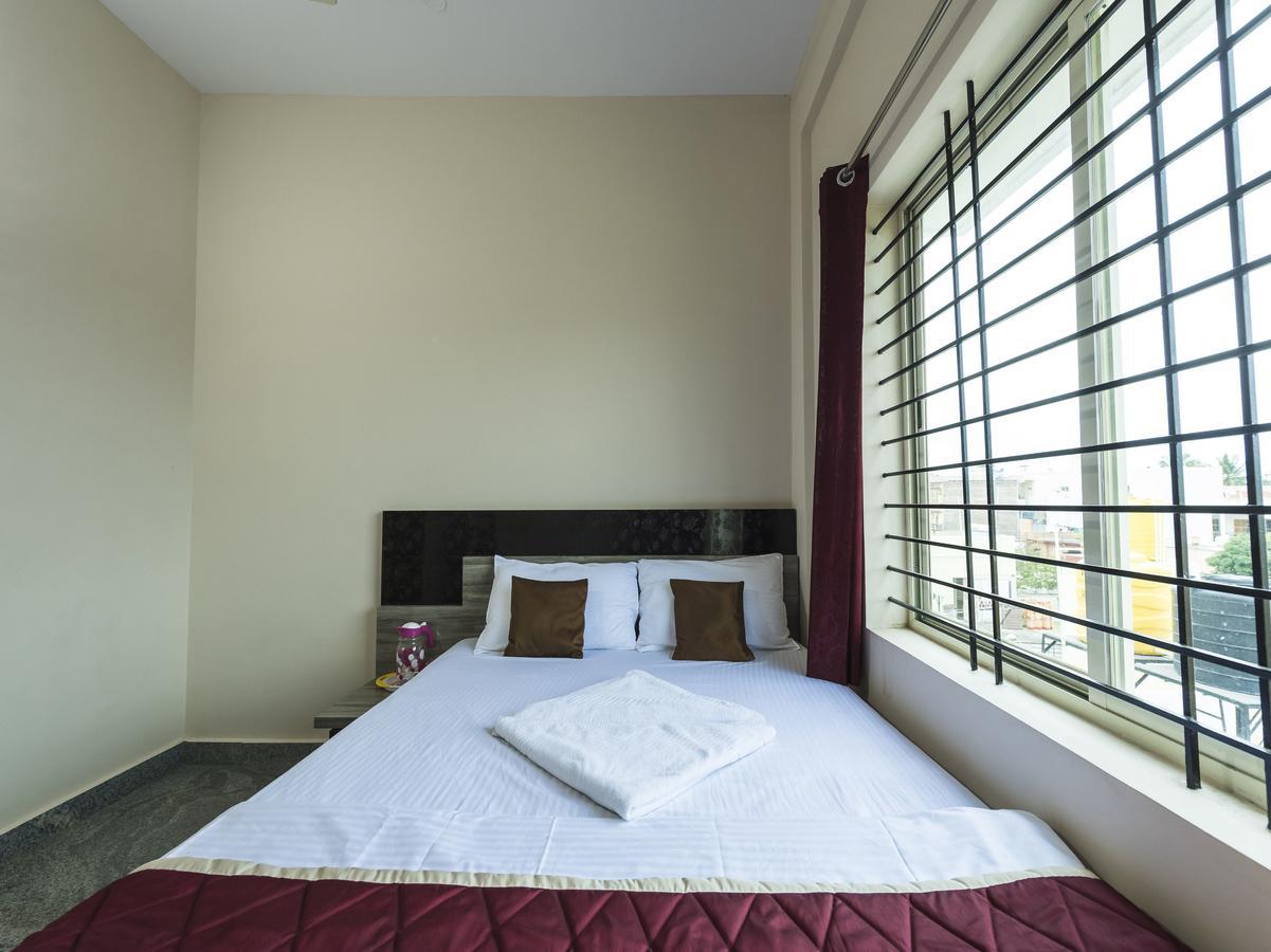 Oyo 9544 Hotel Crown Residency Mysore Bagian luar foto